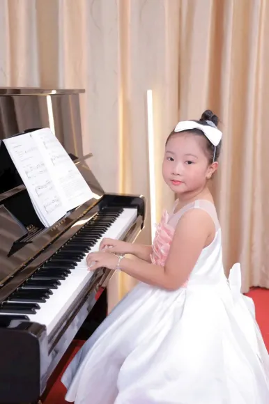 Học Đàn Piano